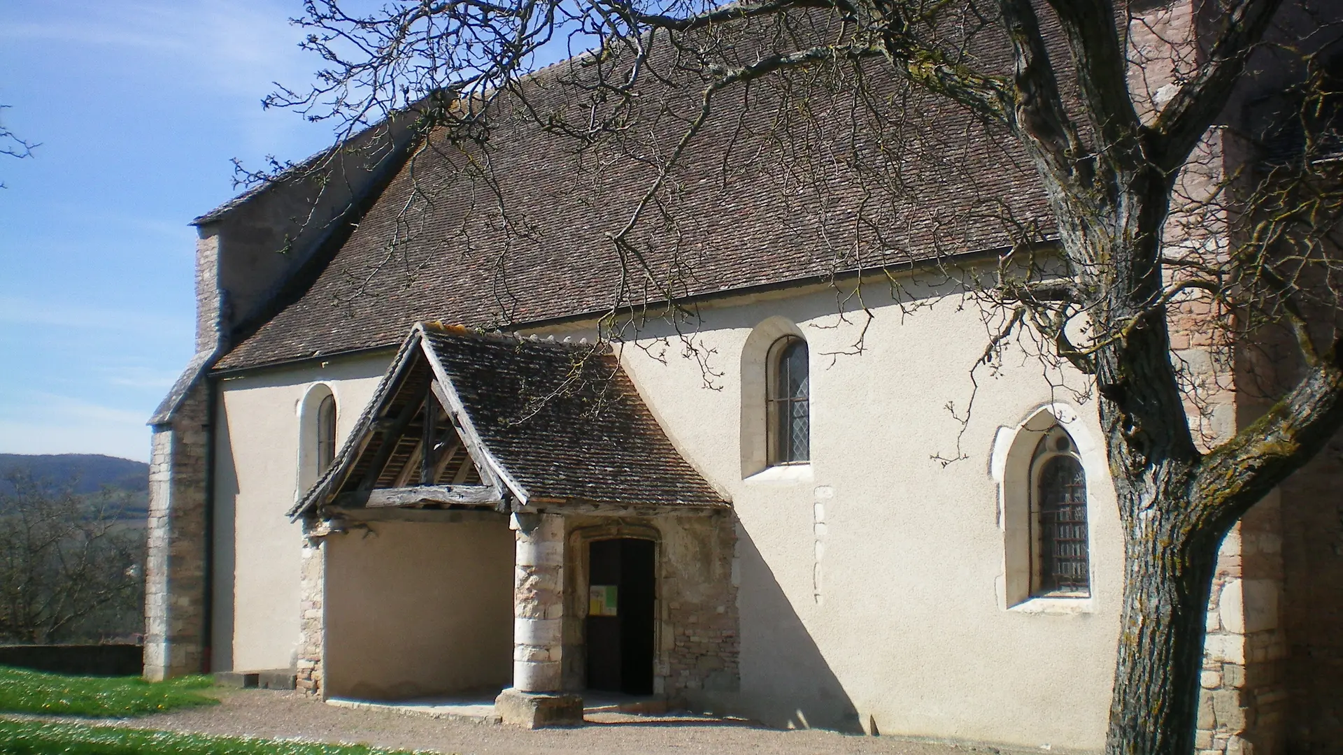 Eglise de Mellecey entrée latérale