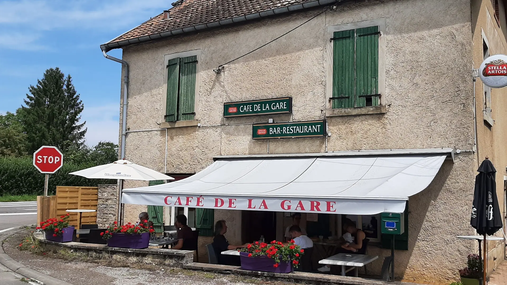 Devant du café