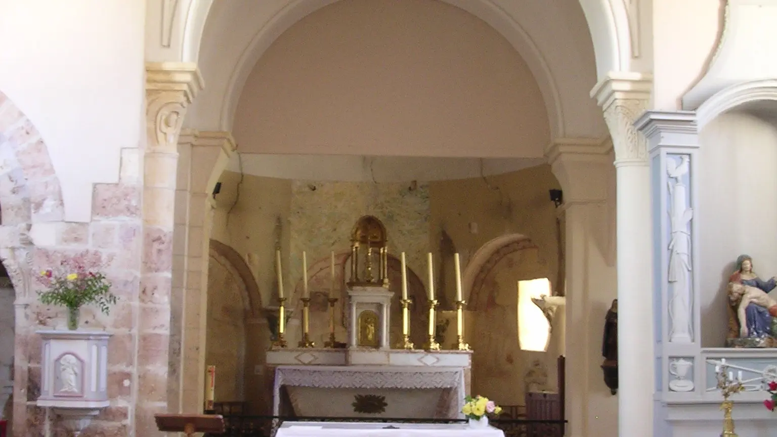 Mellecey Interieur de l'église