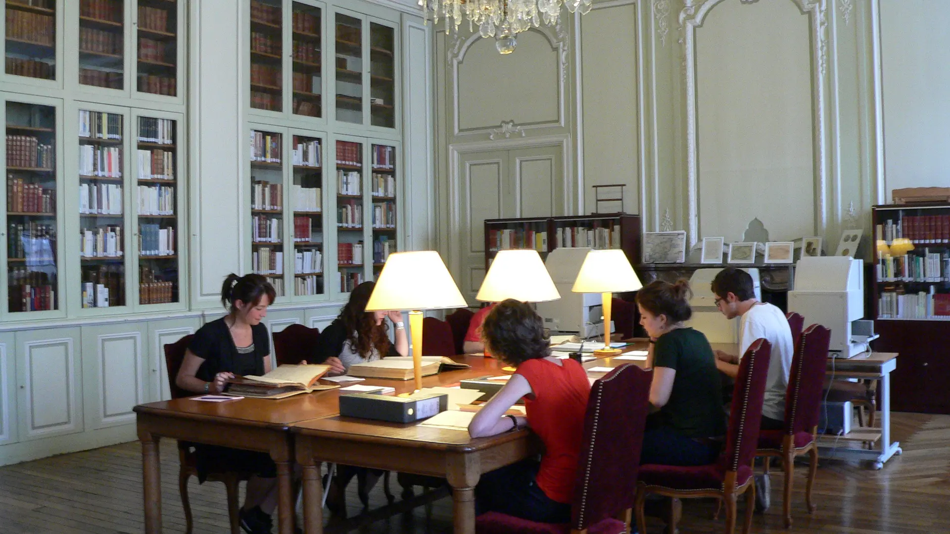 Salle de lecture des archives municipales de Dijon