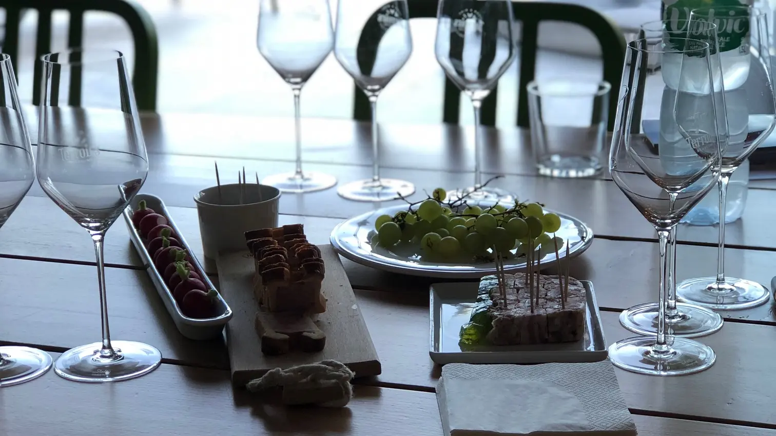 32470EF7-F256-41FD-AA57-CC9DE9666831