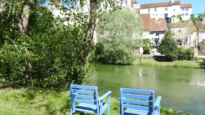 Emplacement au bord de l'Ognon