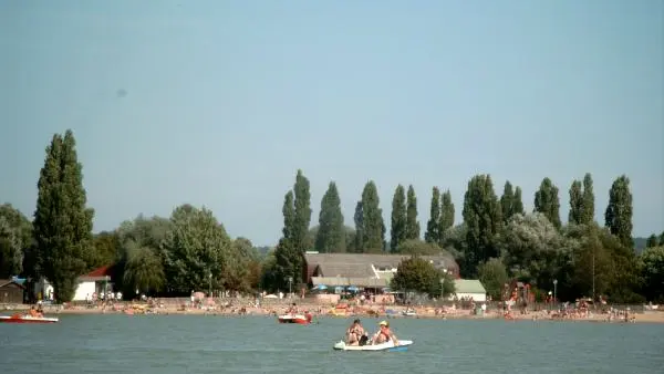 CAMPING INTERNATIONAL DU LAC_5