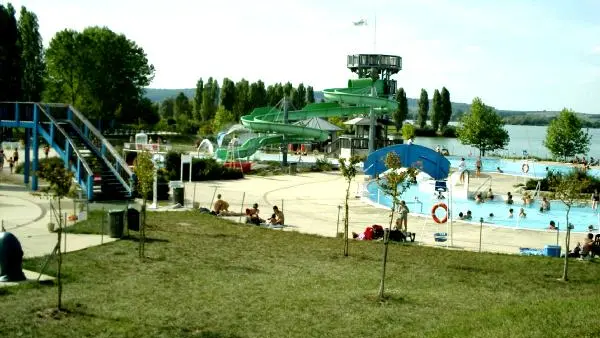 CAMPING INTERNATIONAL DU LAC_9