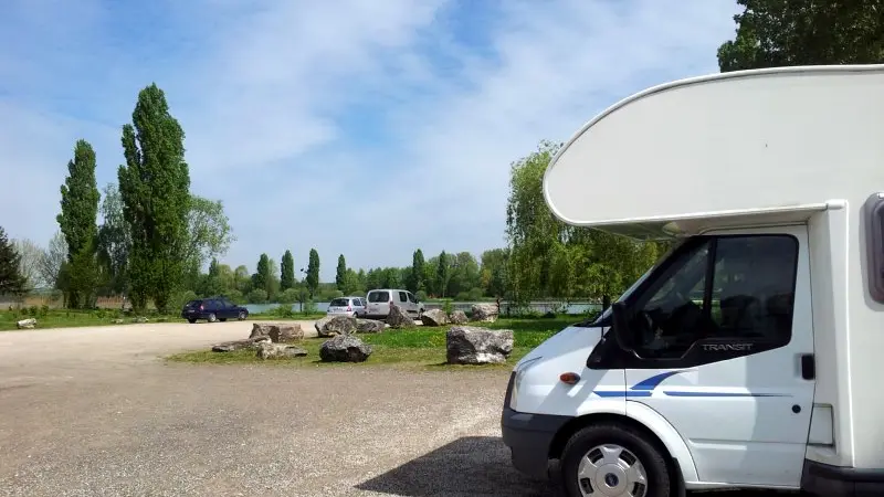 AIRE DE SERVICES (CÔTÉ PLAGE)_2