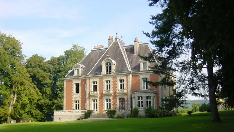 CHATEAU DE LA PRESLE_1