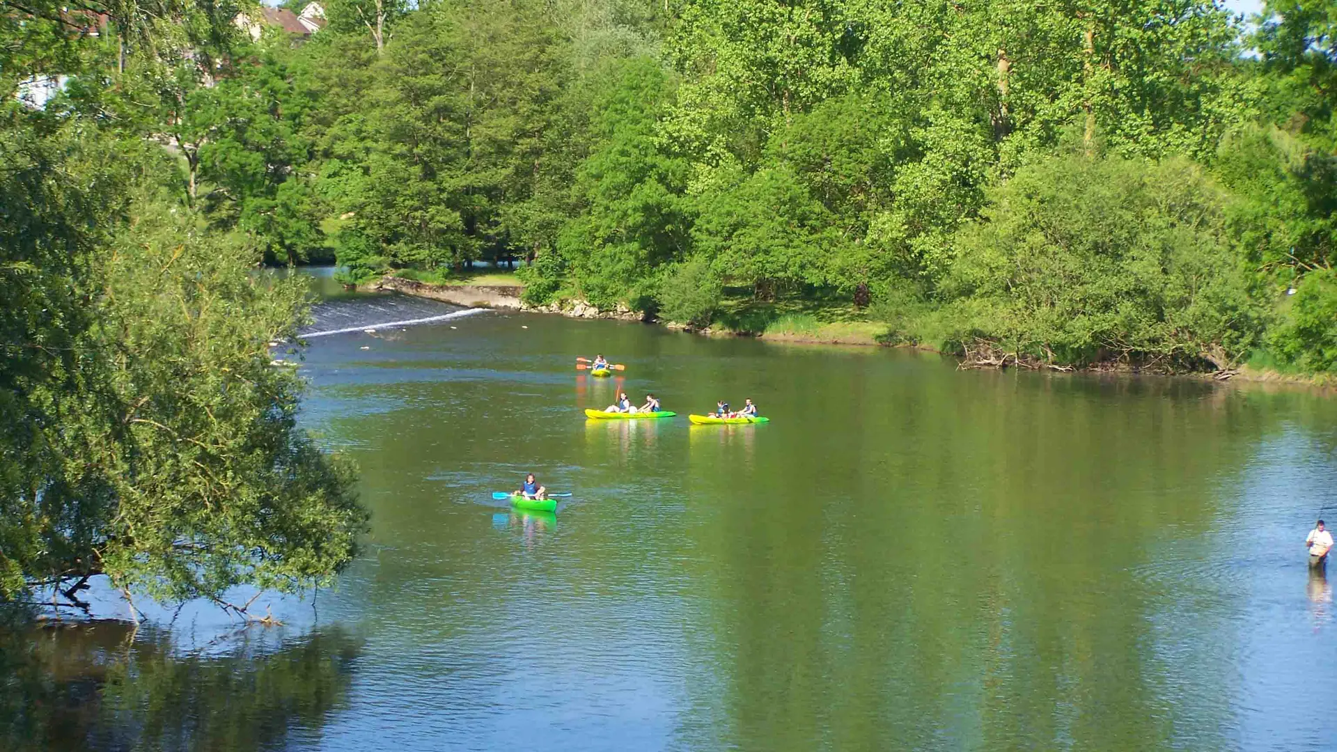 CAMPING ENTRE LES DEUX PONTS A MONTBOZON_3