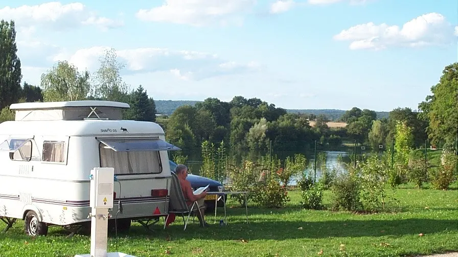 CAMPING DU LAC A RIOZ_2