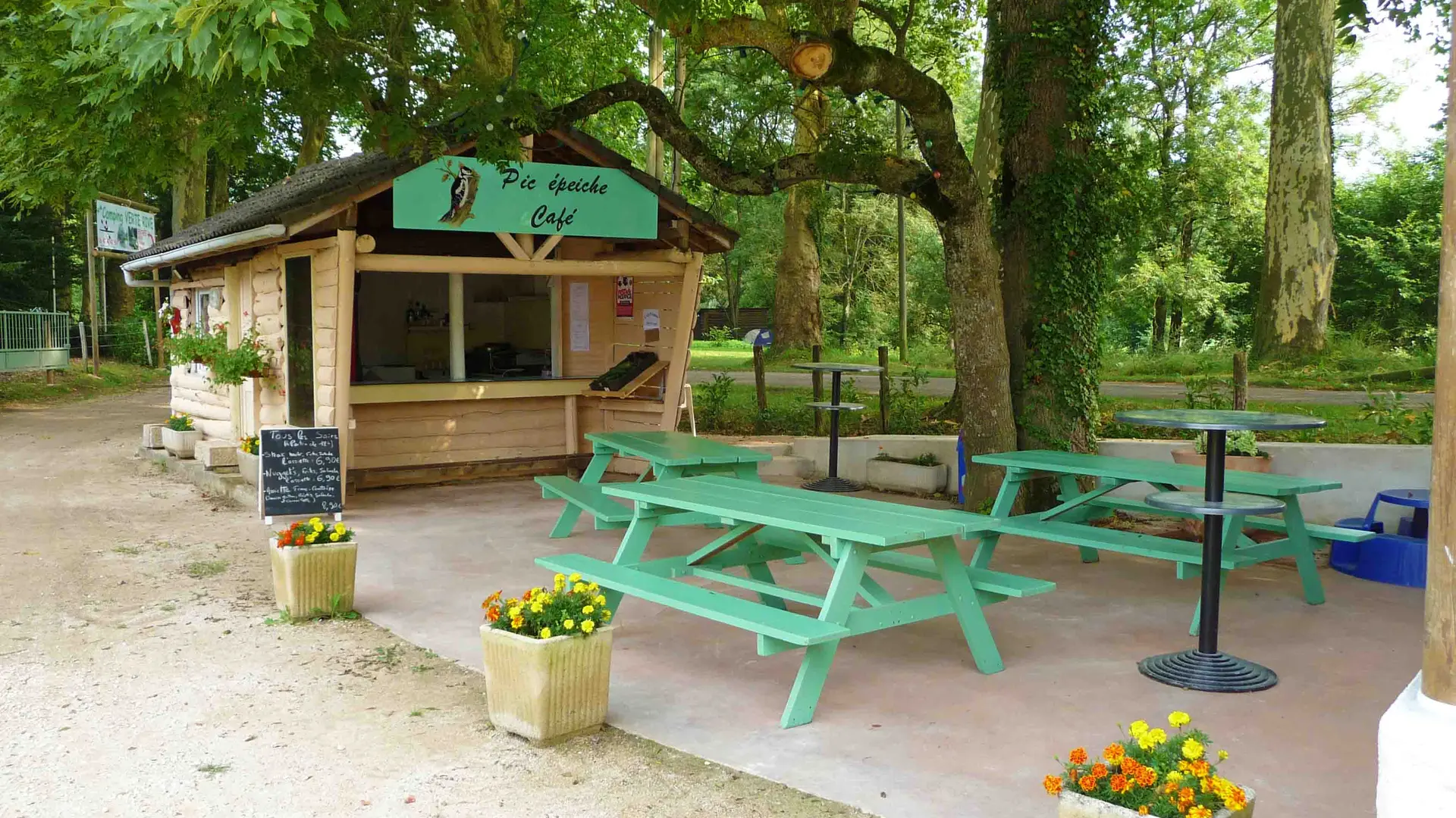 CAMPING VERTE RIVE A CROMARY_6