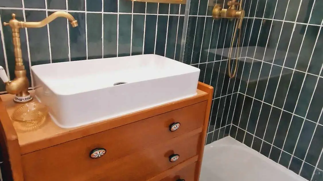 salle de bain et douche