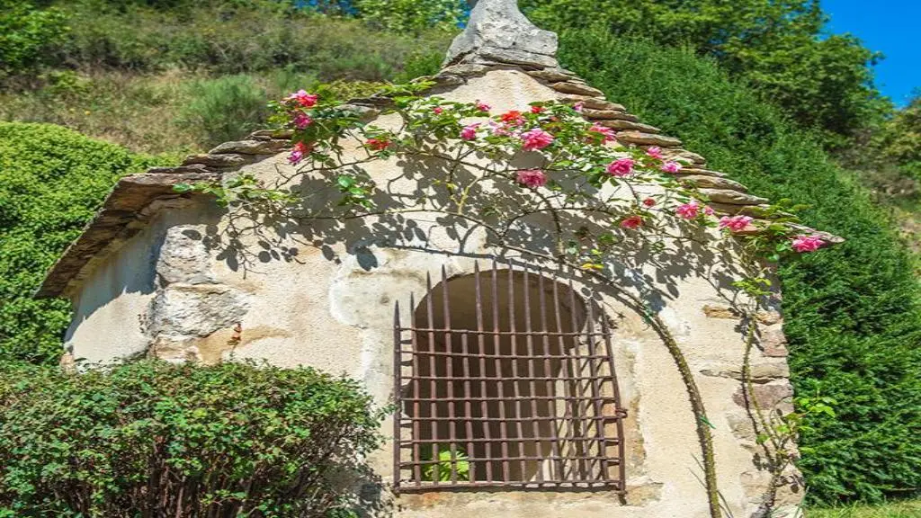 Chapelle-oratoire dédiée à la Vierge (1771) MH à Sampigny-lès-Maranges
