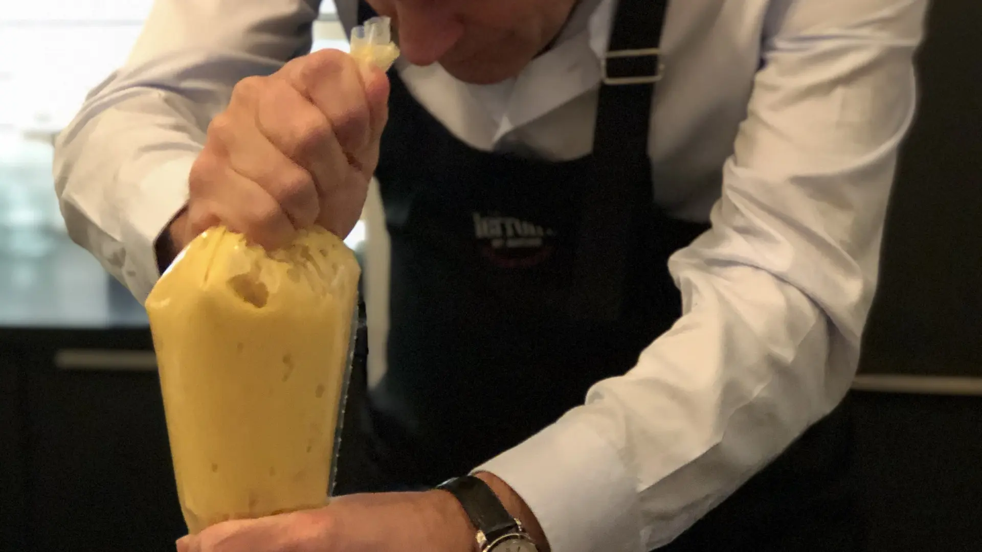 4AB03AEC-63FF-4FAB-8432-2F3D78F257E3