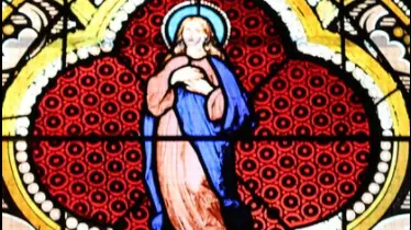 Médaillon du vitrail de l'Assomption de la Vierge