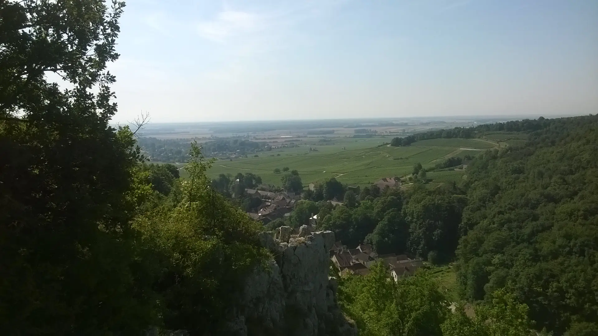 Escalade - vue sur le vignoble