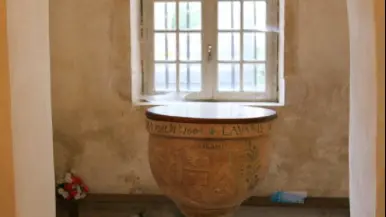 Fonts baptismaux (1604) MH 1928 Chassey-le-Camp