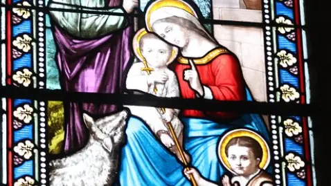 Eglise de Farges Vitrail de la Ste Famille