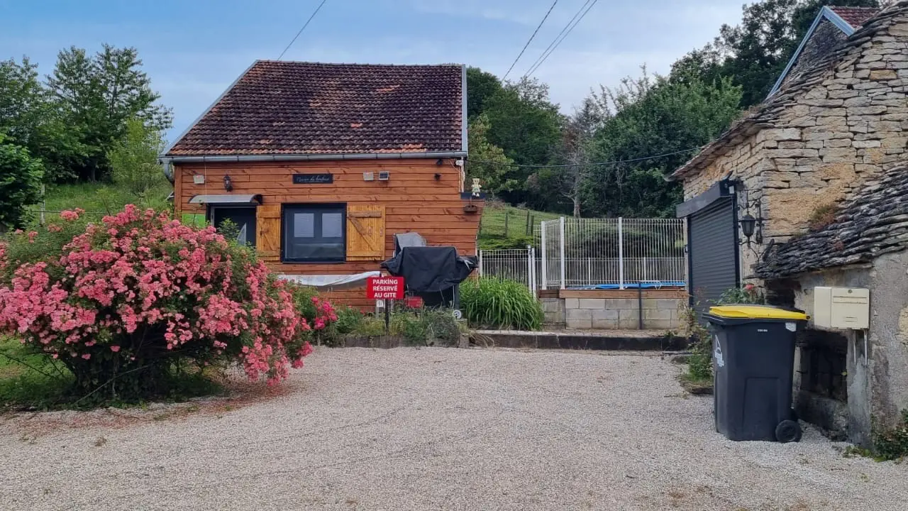 8d5ed71a-9d80-4ead-a667-c36213f4feca