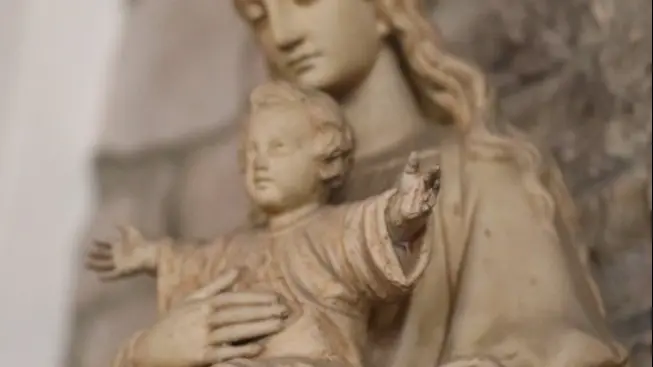 Statue de la Présentation de Jésus au monde