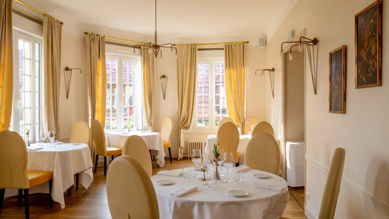 Restaurant l'Éternel hôtel de la poste et du lion d'or Vézelay Bourgogne