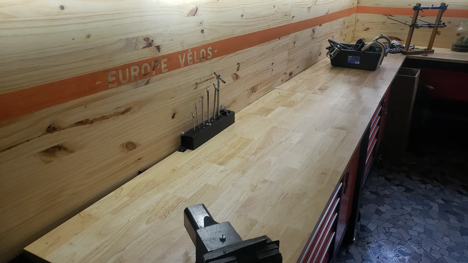 Chalon - Europe Vélos - Location de vélos - Atelier de réparation - 2022 (1)