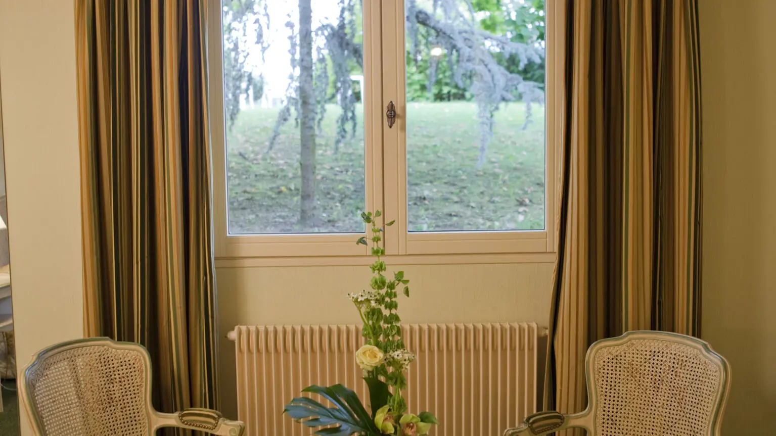 Chambre vue sur jardin Hôtel Arts & Terroirs