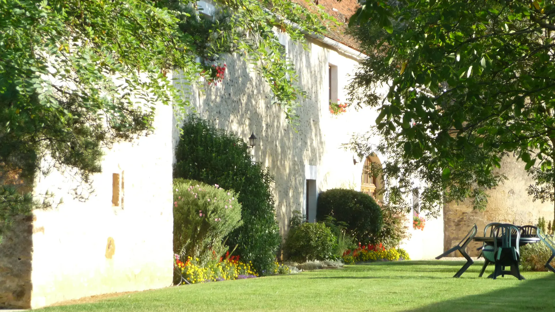 Façade est des Chambres d'hôtes