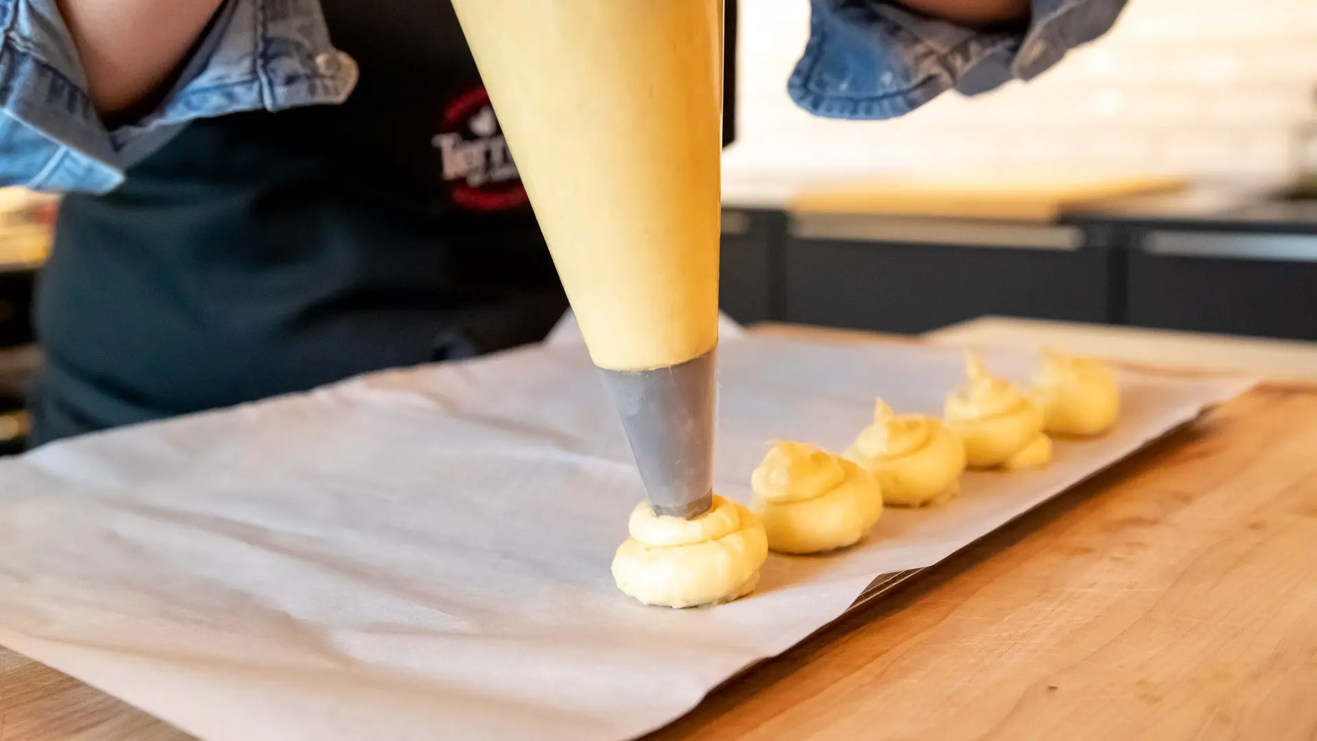 AEDC63E7-4861-48CE-B313-16A6ECF91F25