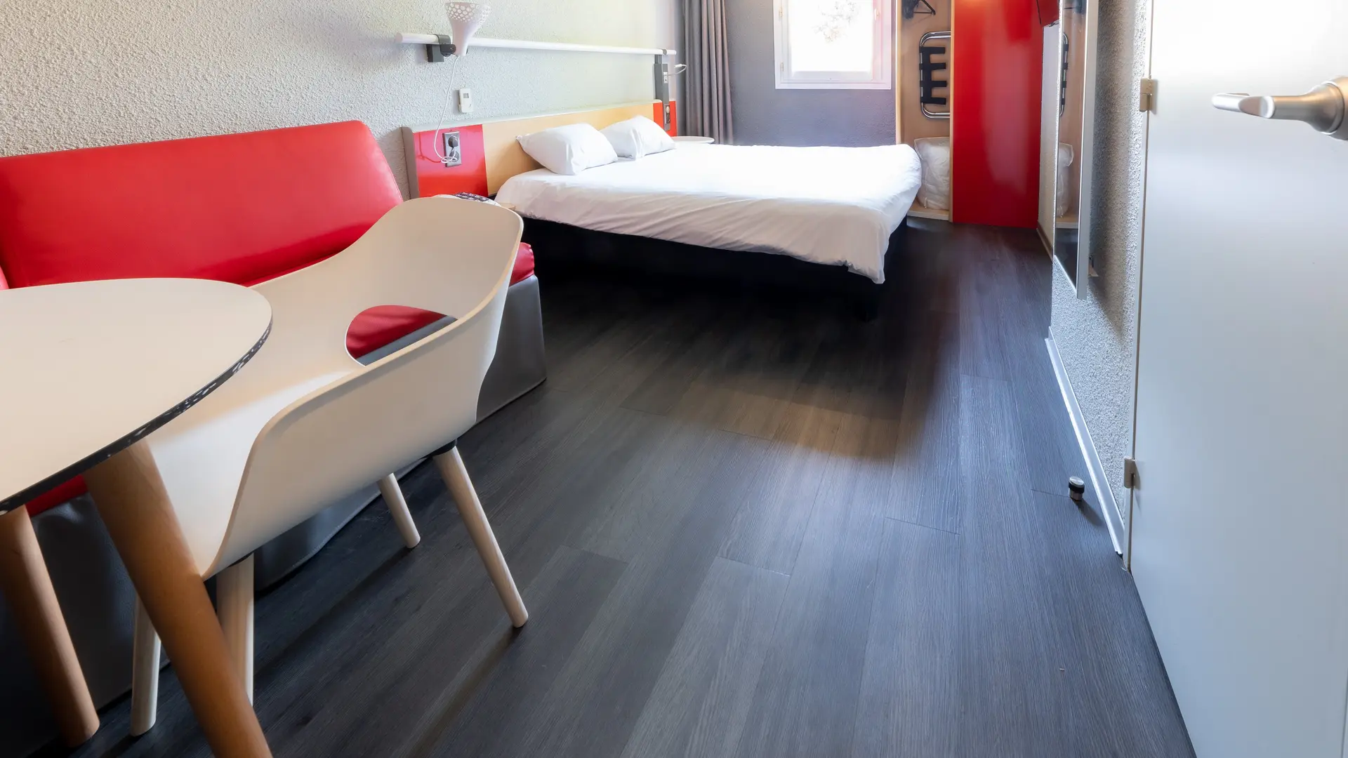 Chambre PMR - Hôtel Ibis Vesoul