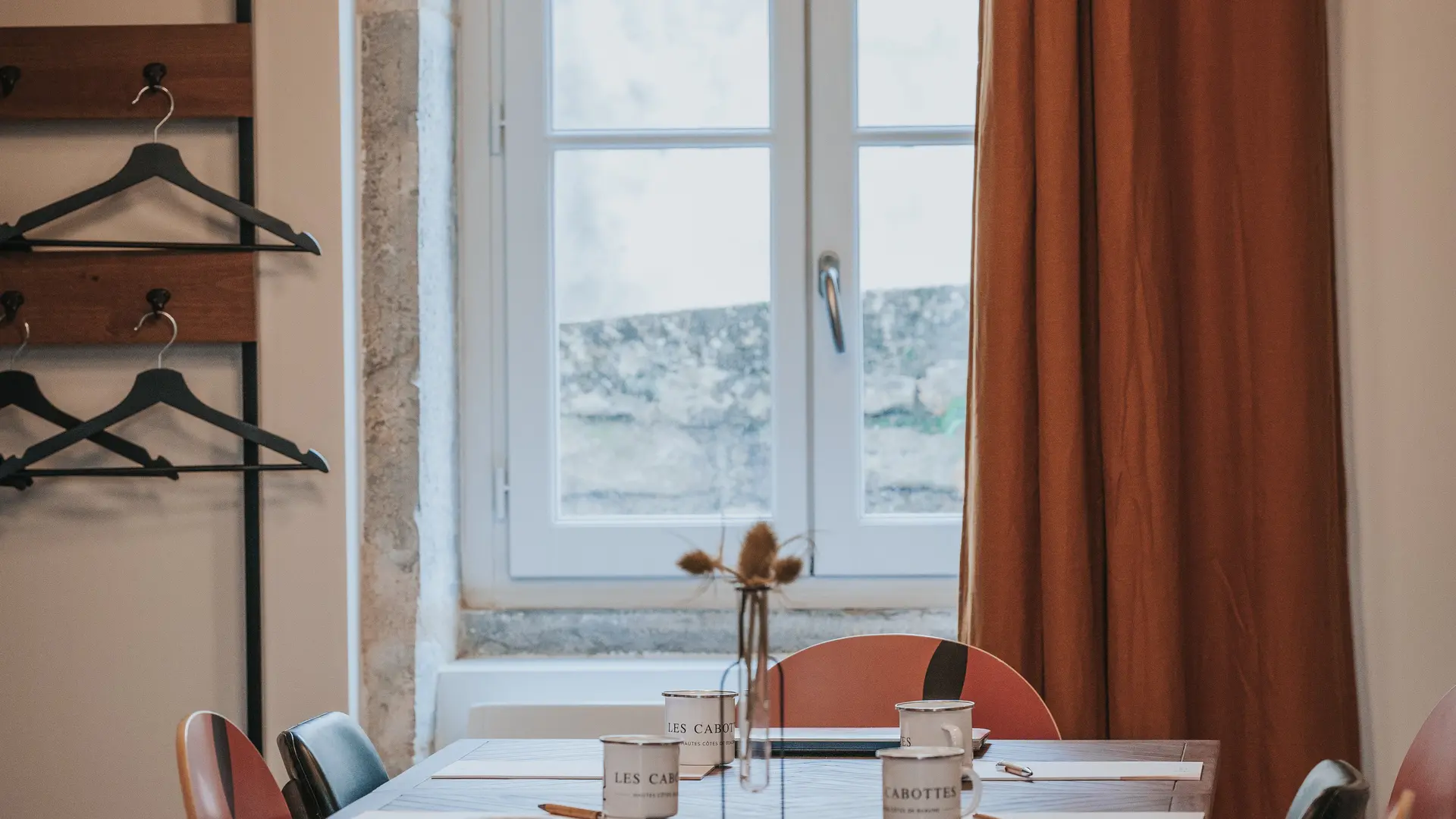 Salle de réunion - grande table