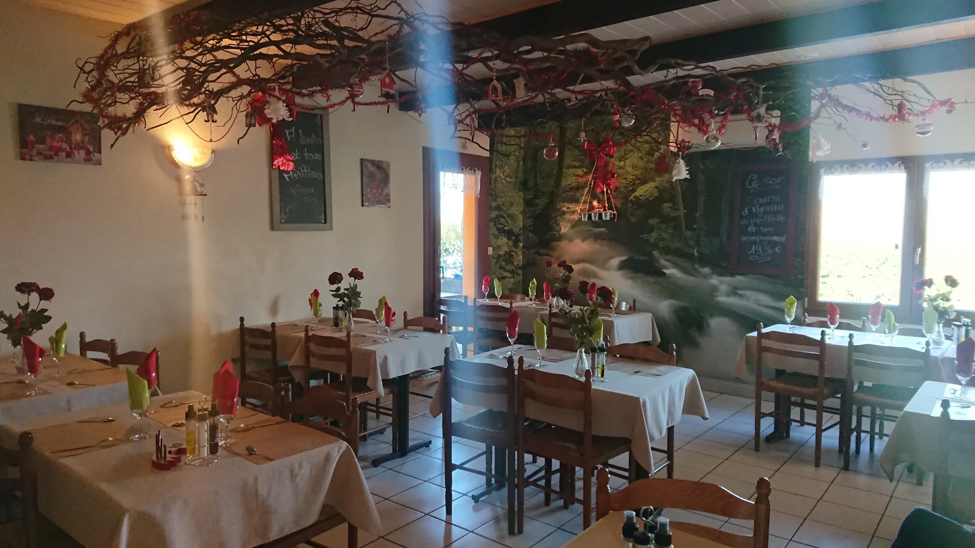 Salle décorée St Valentin