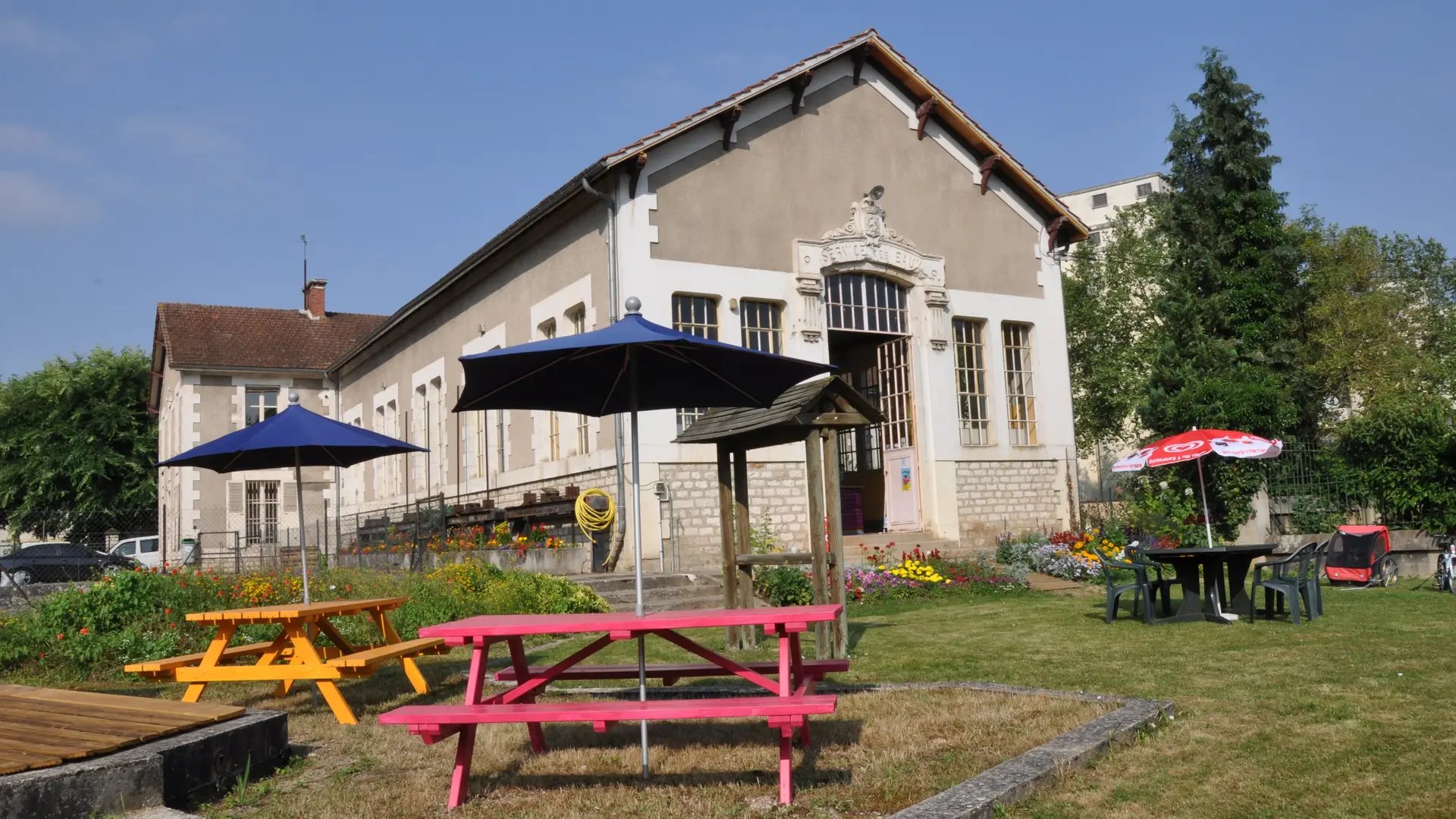 Le Batardeau, Cyclo, Bateau, Bistro