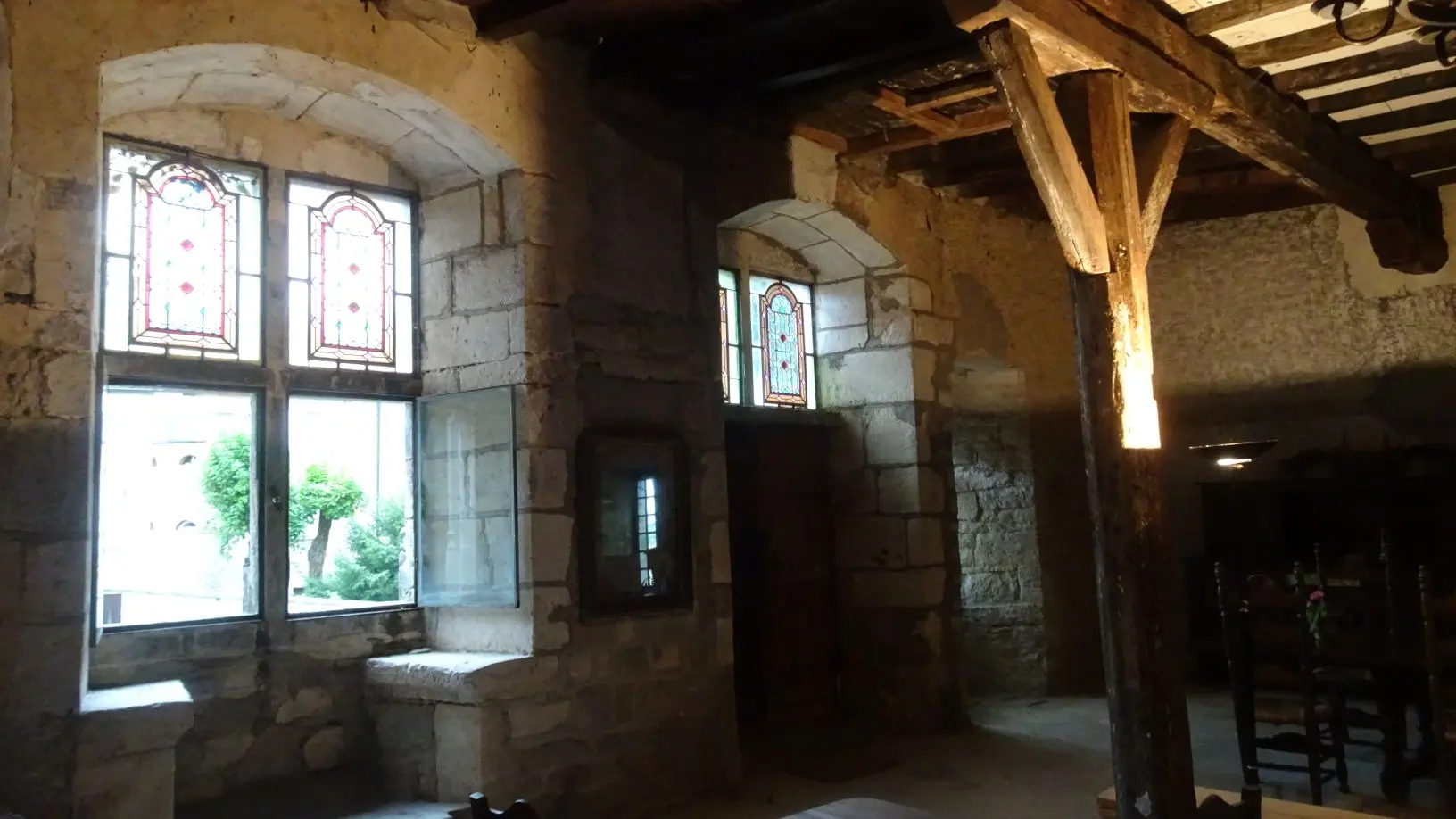 Evêché Saint-Denis-De-Vaux salle haute