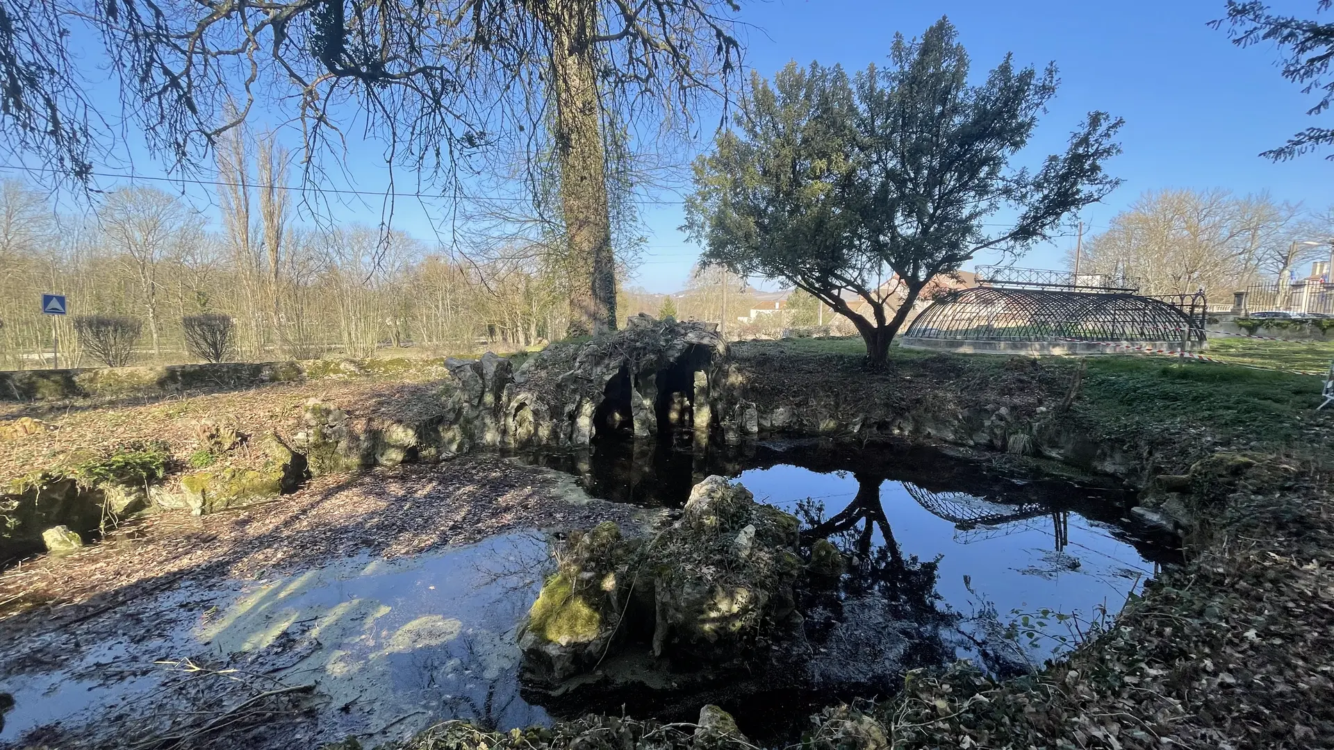 Dennevy - Parc communal - 2021 (19)