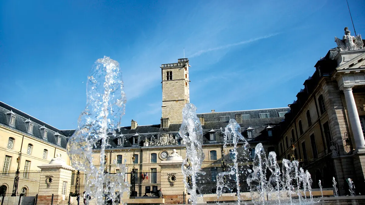 DestinationDijon-Place_de_la_Liberation-Atelier_Desmoulins-1564-1200px