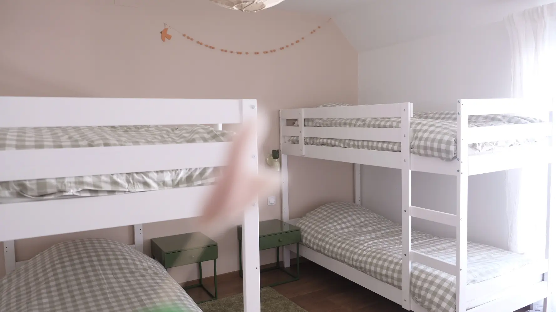 EEB7B271-01E9-4559-9237-B775121BD3F3-2534-000002025BE5DB75