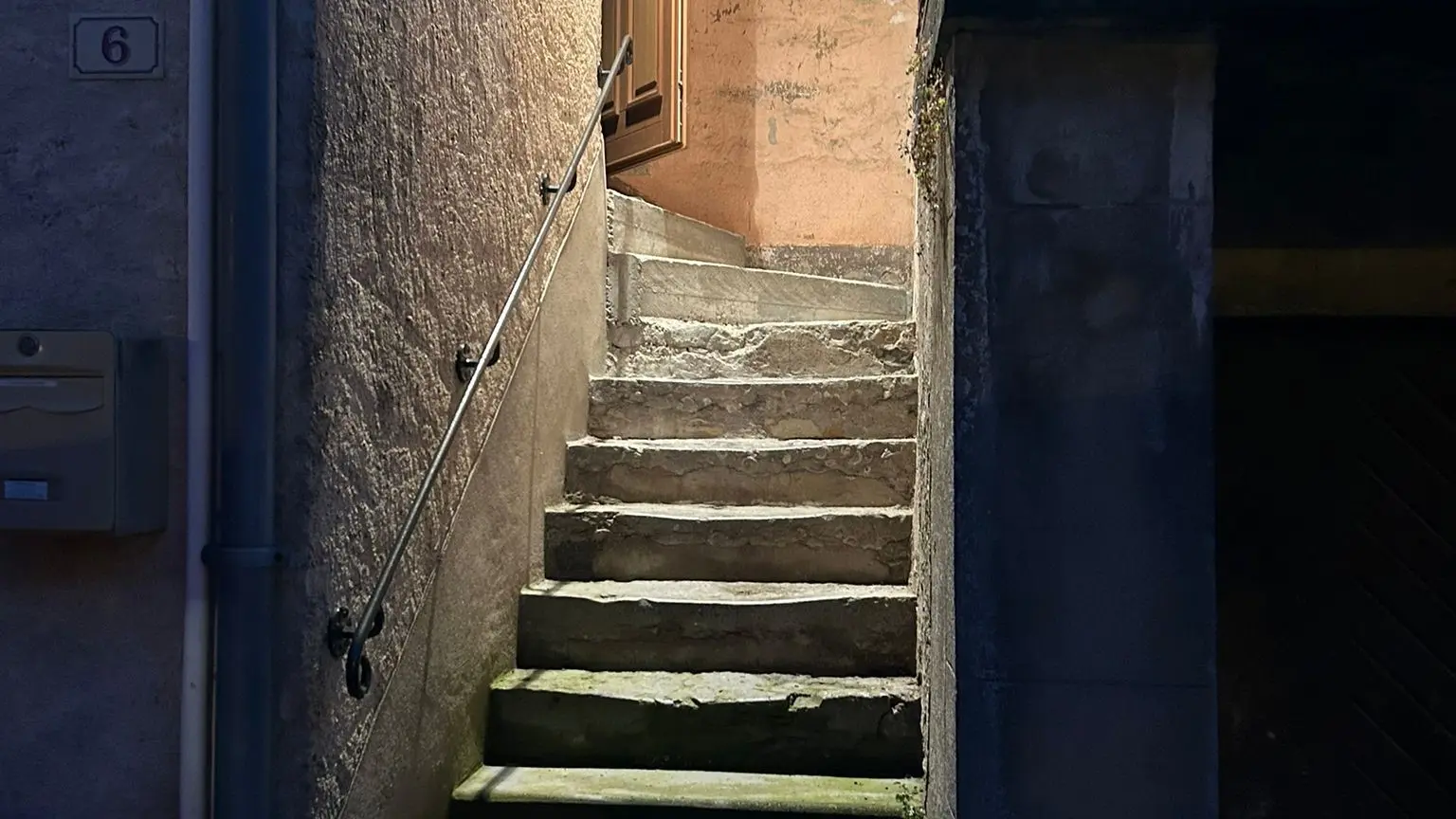 Entrée principale du 6 PDLM