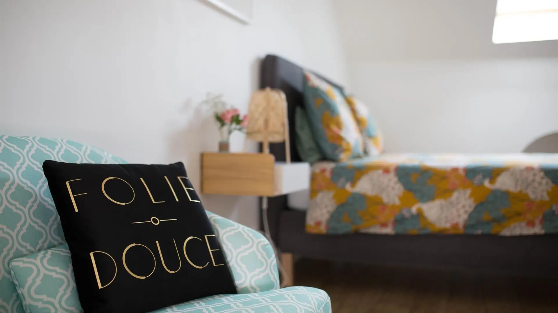 Coin canapé de votre chambre pour 2_2