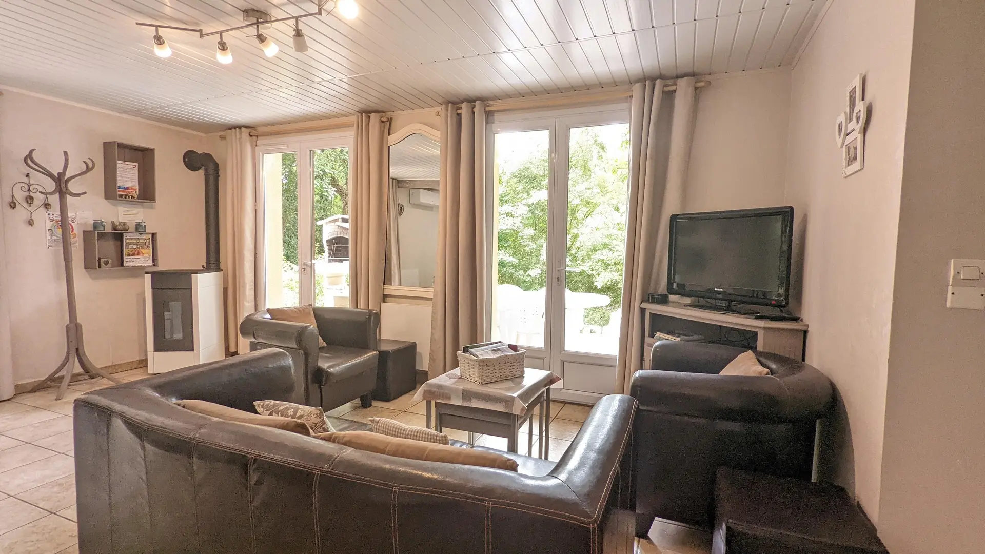 PXL_20220826_095705245_8