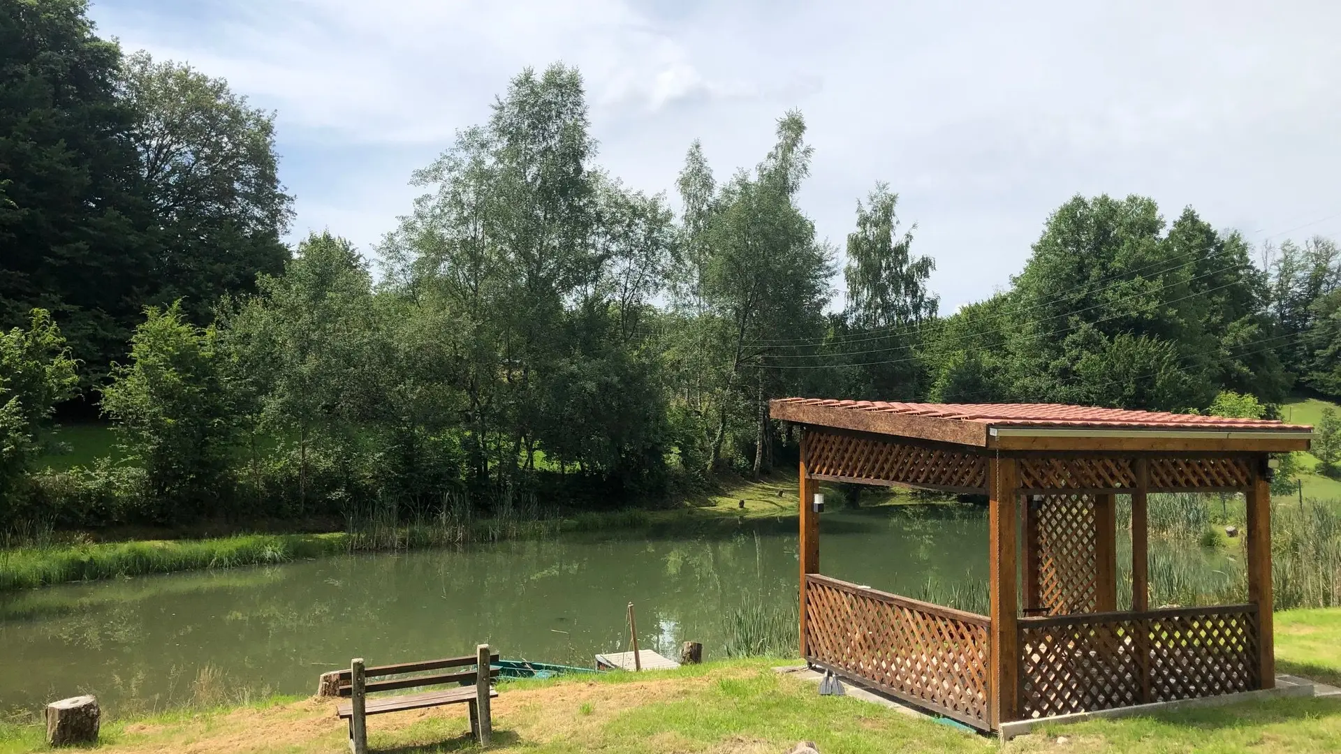 Etang situé proche de la maison_7