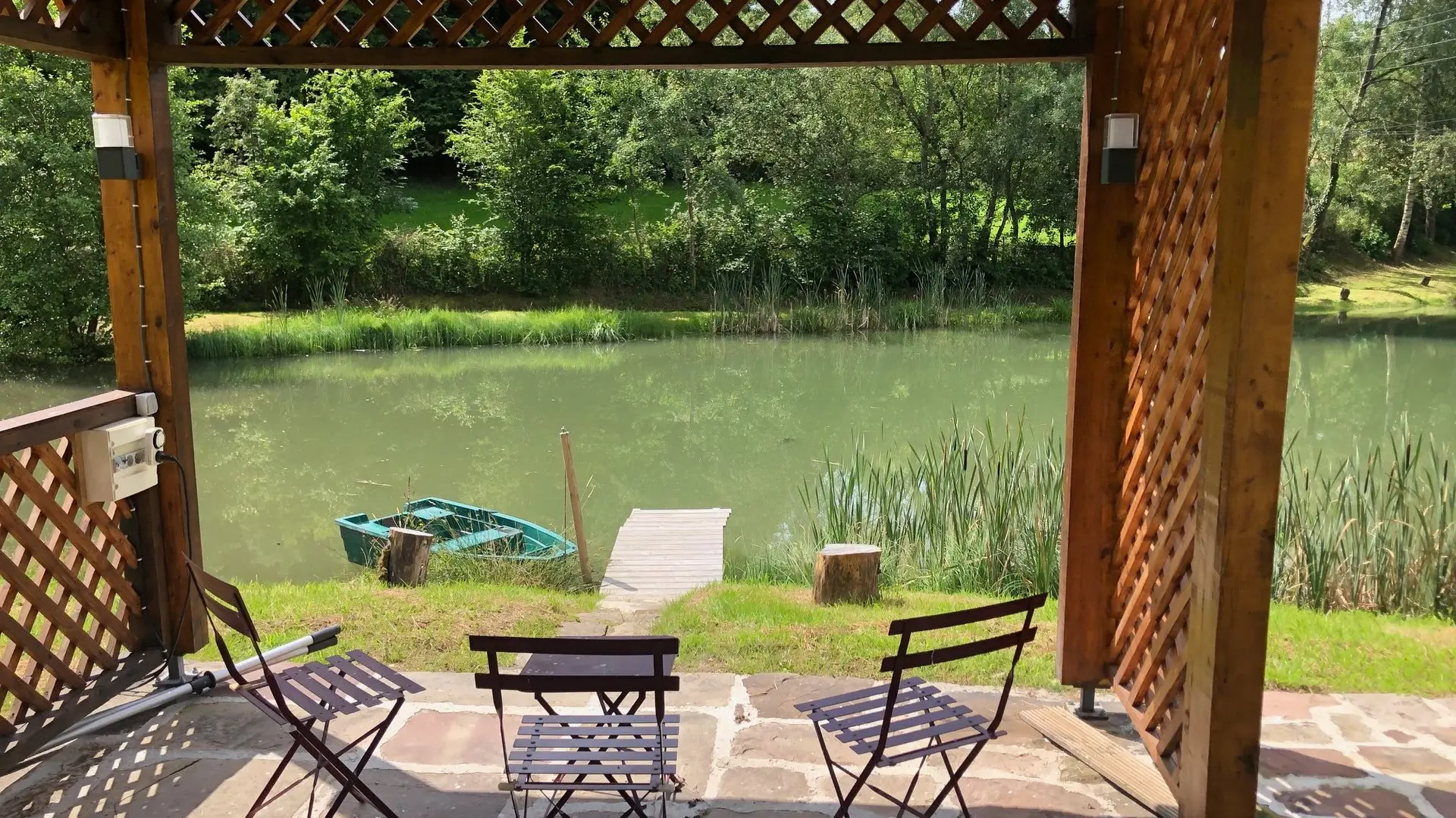 Etang situé proche de la maison_8