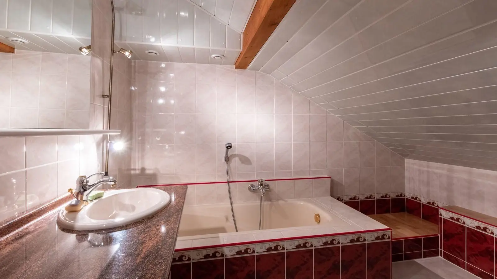 H70G019491_5f730d89da510_5