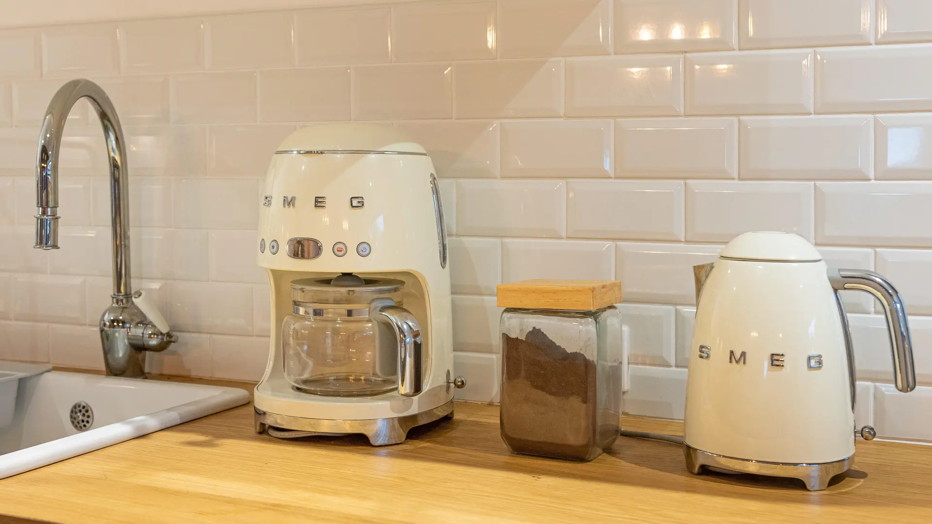 cafetière familiale et bouilloire_9