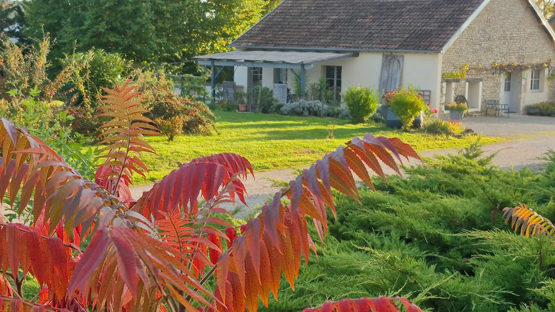 La laiterie dans un ecrin de verdure_5