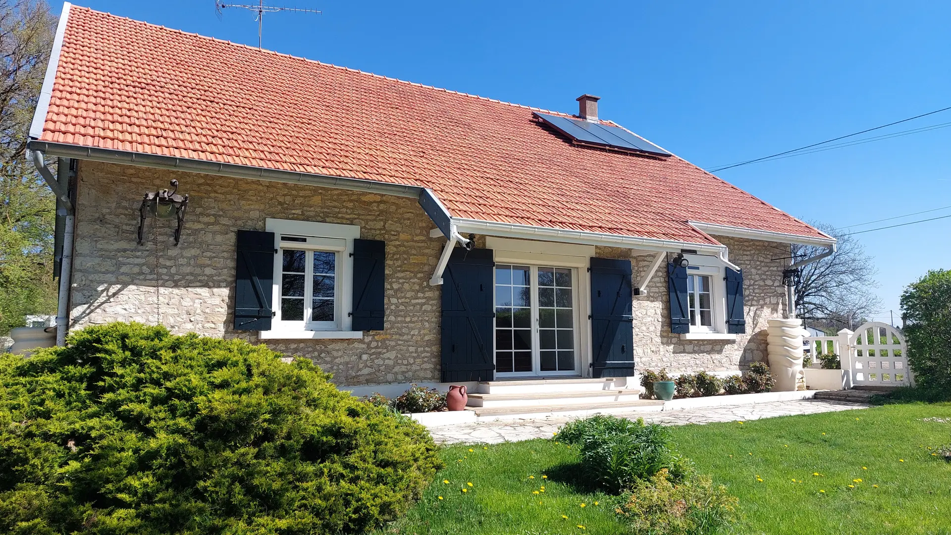 Un Détour par Thiénans_1