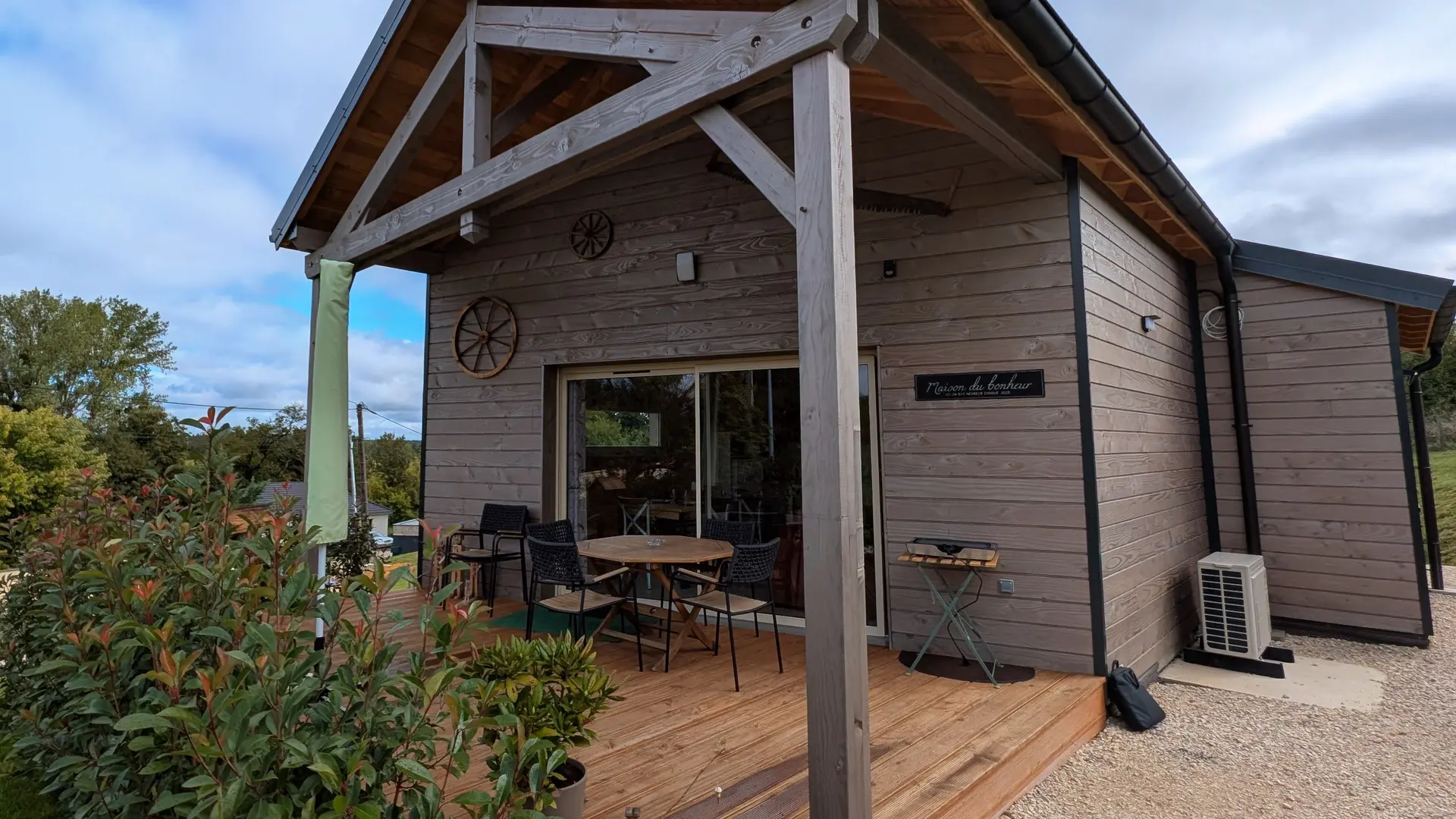 Les chalets du bord de Saône_1