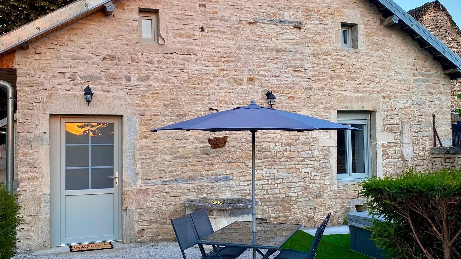 Gîte de la Demeure des Monts de Gy_1