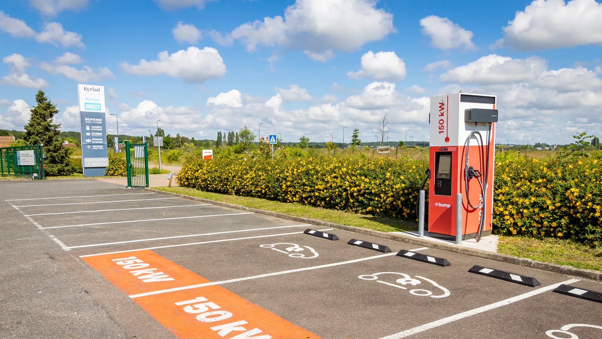 Bornes électriques- Kyriad Appoigny