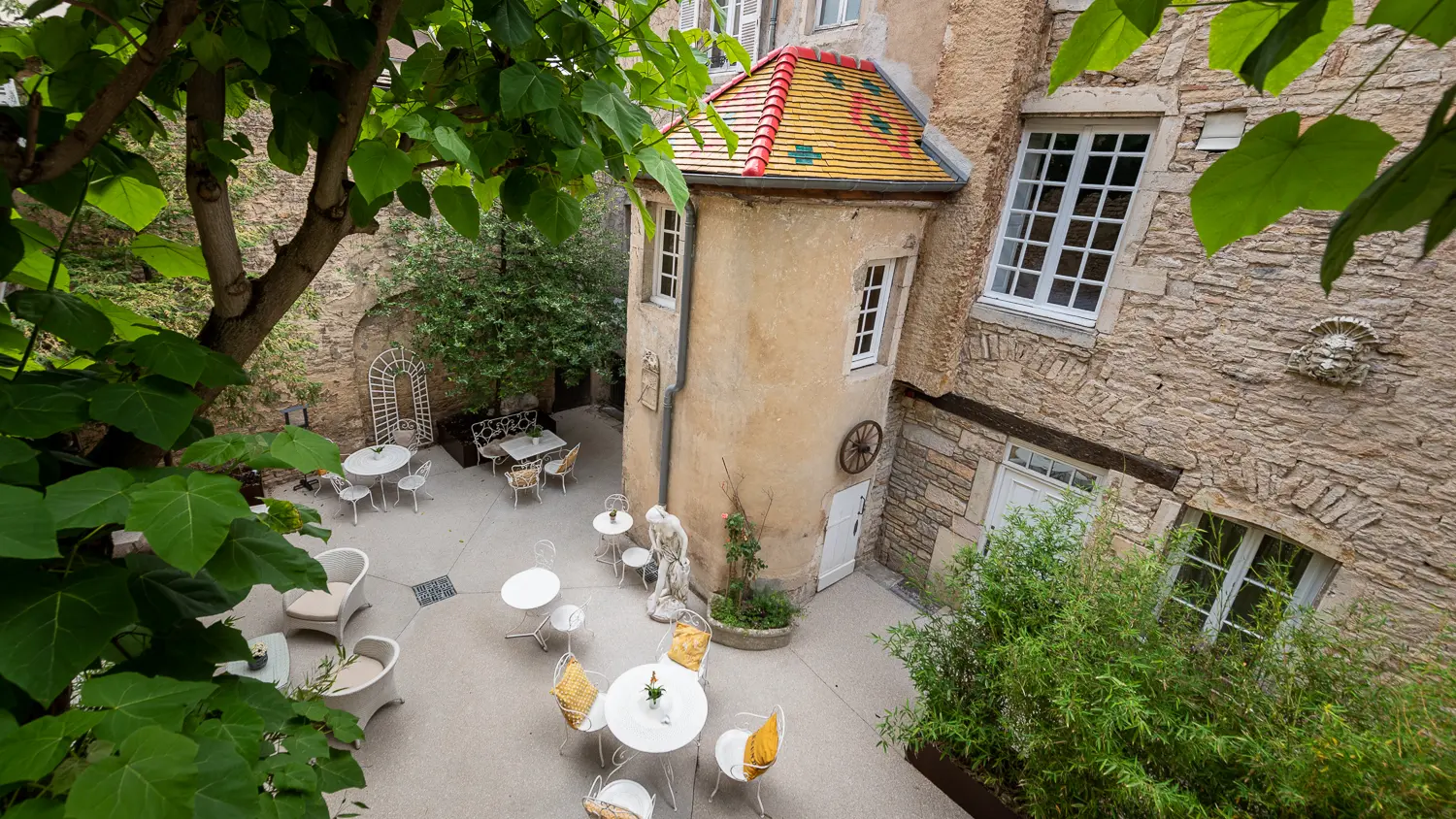 Tour des Remparts Hôtels et Demeures Historiques