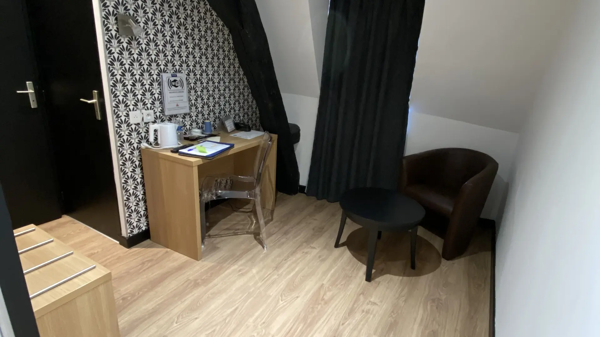 Hôtel kyriad - (1)