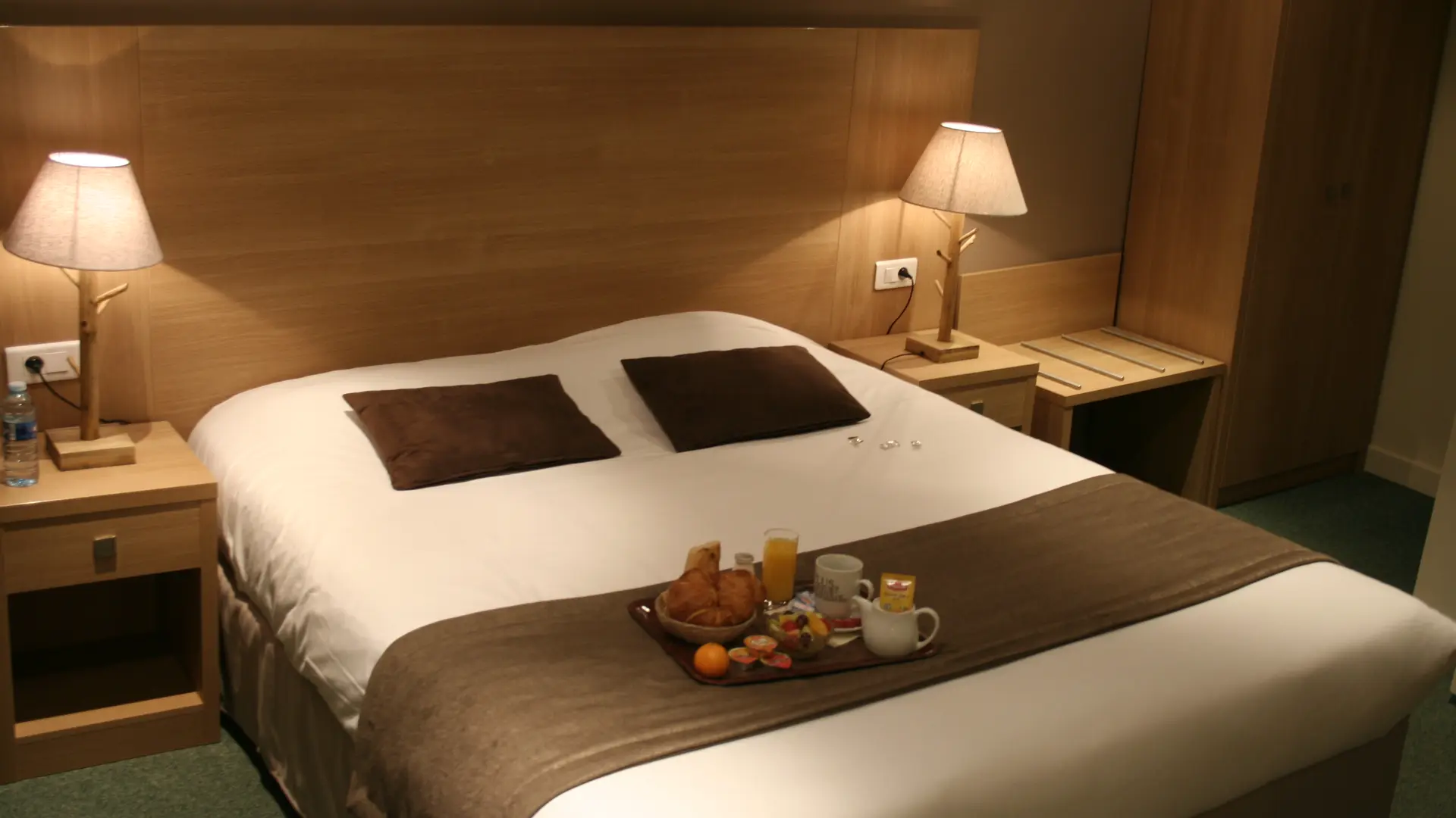 Hôtel kyriad -  (8)